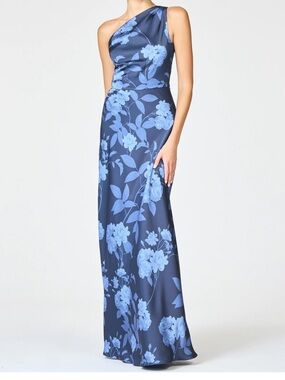 DELPHINE GOWN - GALAXY ROSES